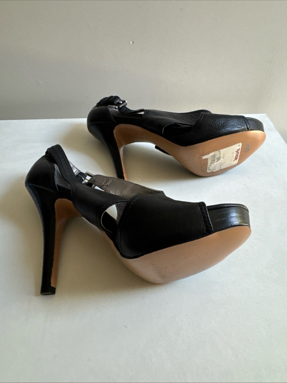New Sz 6.5 Coach Adelle Crisscross 4 1/2” High Heel Black Leather Open Toe Shoes - Picture 5 of 7